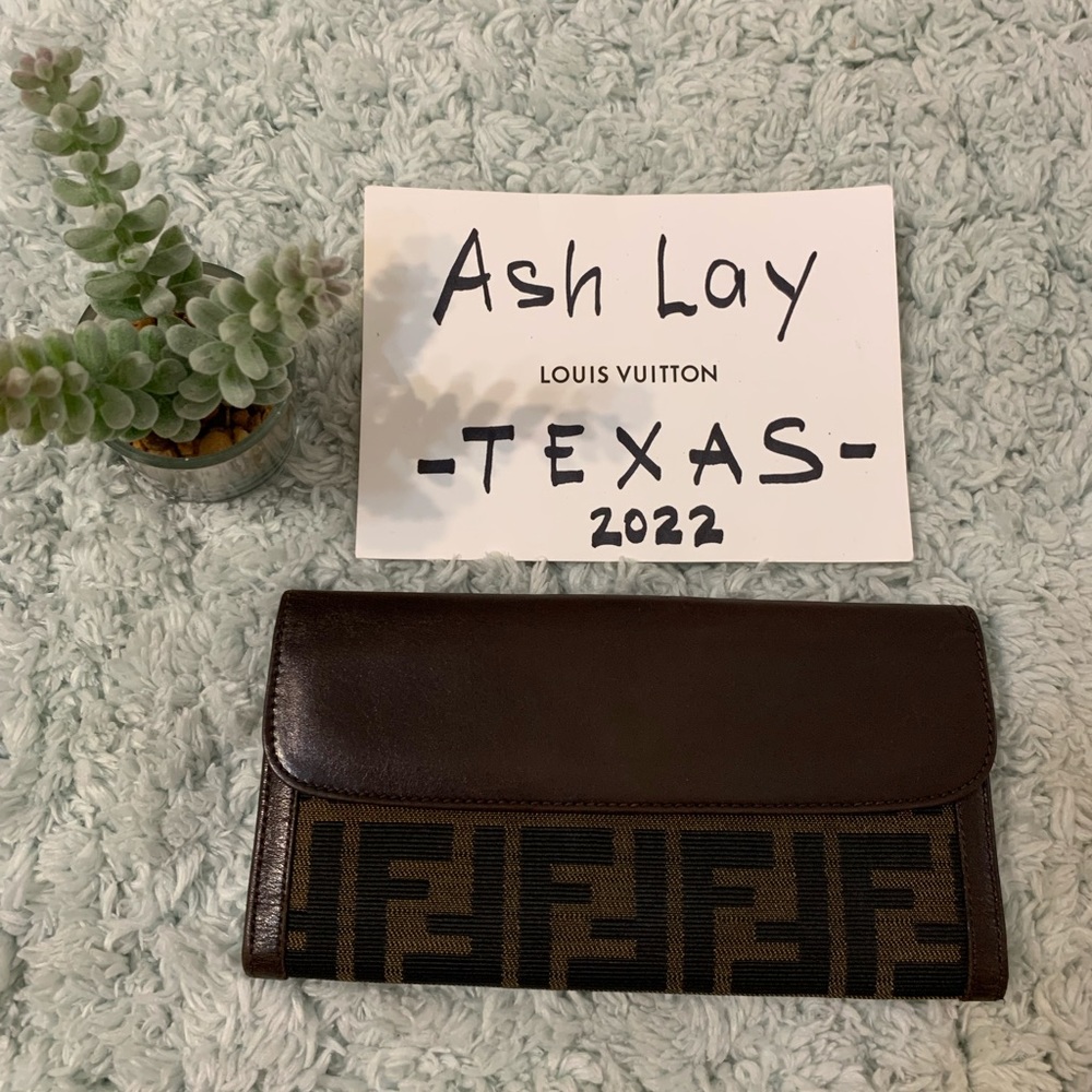 SOLD!!!Fendi Long Wallet